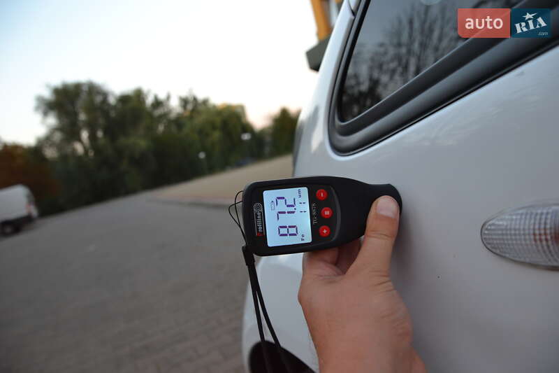 Хэтчбек Peugeot iOn 2012 в Луцке