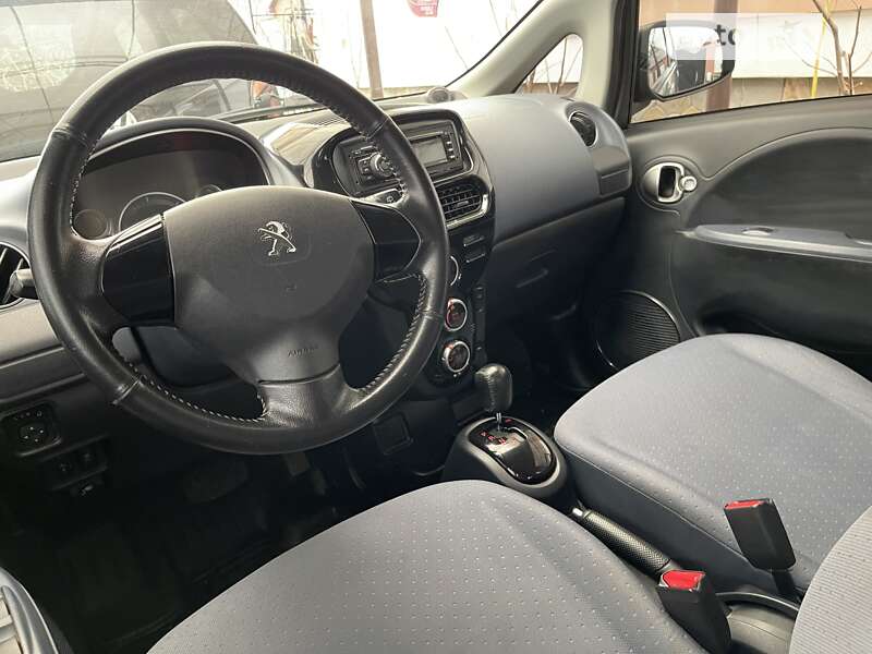 Хэтчбек Peugeot iOn 2014 в Полтаве