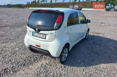 Хэтчбек Peugeot iOn 2011 в Львове
