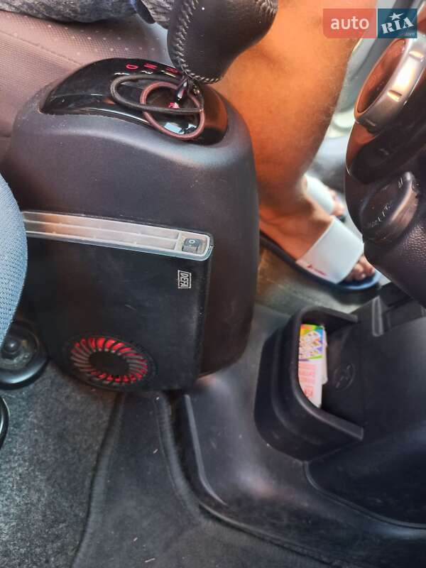 Хэтчбек Peugeot iOn 2011 в Львове