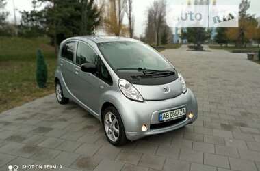 Хэтчбек Peugeot iOn 2011 в Виннице