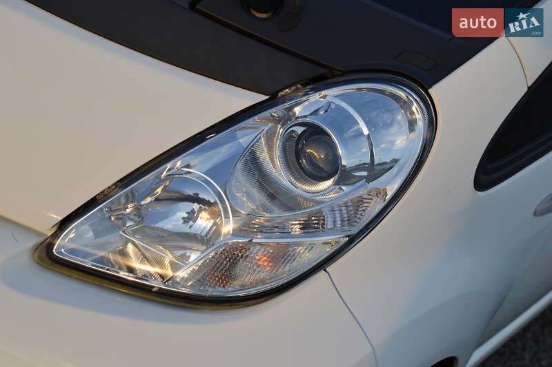 Хетчбек Peugeot iOn 2013 в Луцьку