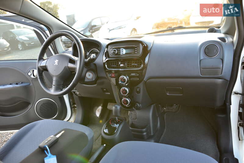 Хетчбек Peugeot iOn 2013 в Луцьку