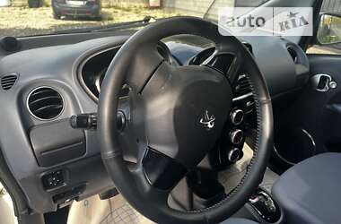 Хэтчбек Peugeot iOn 2012 в Кременце