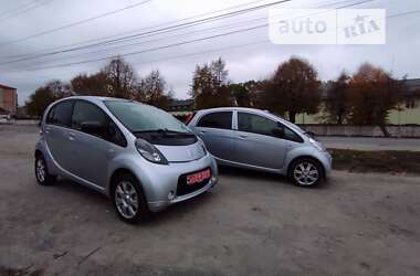 Хетчбек Peugeot iOn 2011 в Звягелі