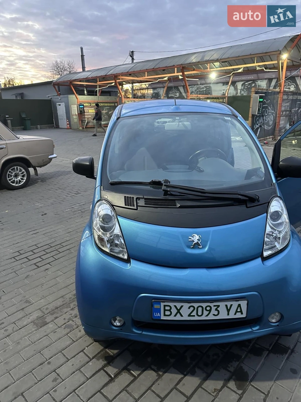 2015 Peugeot iOn - мініатюра 15