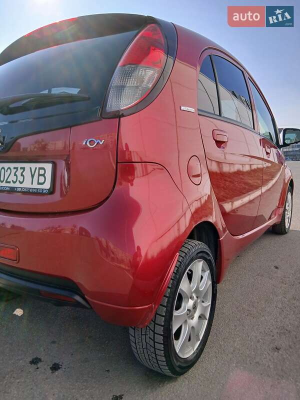 Хетчбек Peugeot iOn 2014 в Львові