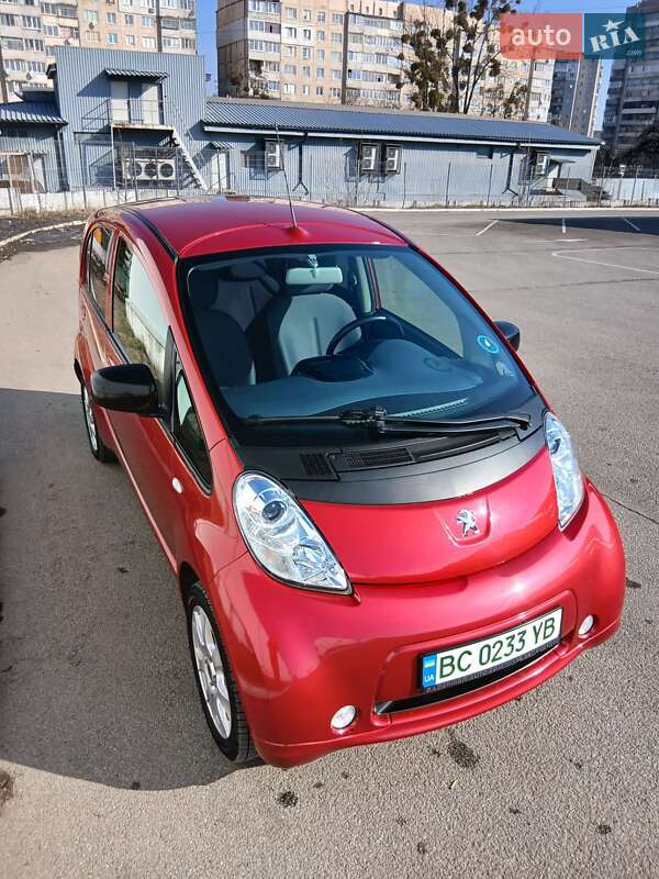 Хетчбек Peugeot iOn 2014 в Львові
