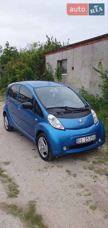 Peugeot iOn 2014