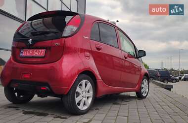 Хэтчбек Peugeot iOn 2014 в 