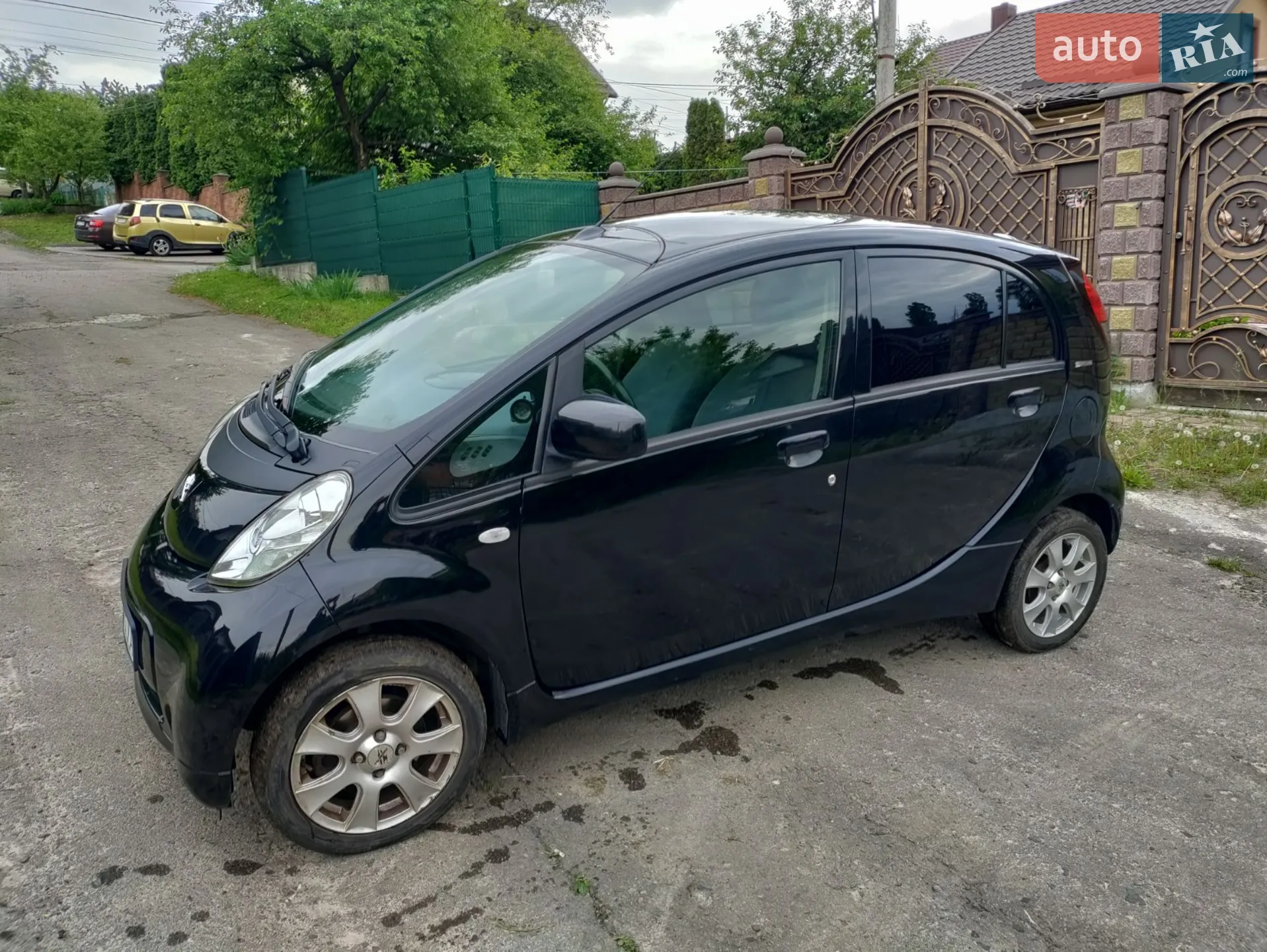 2011 Peugeot iOn - мініатюра 16
