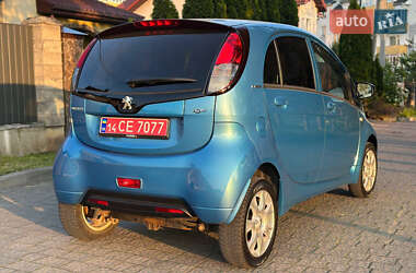 Хэтчбек Peugeot iOn 2016 в 