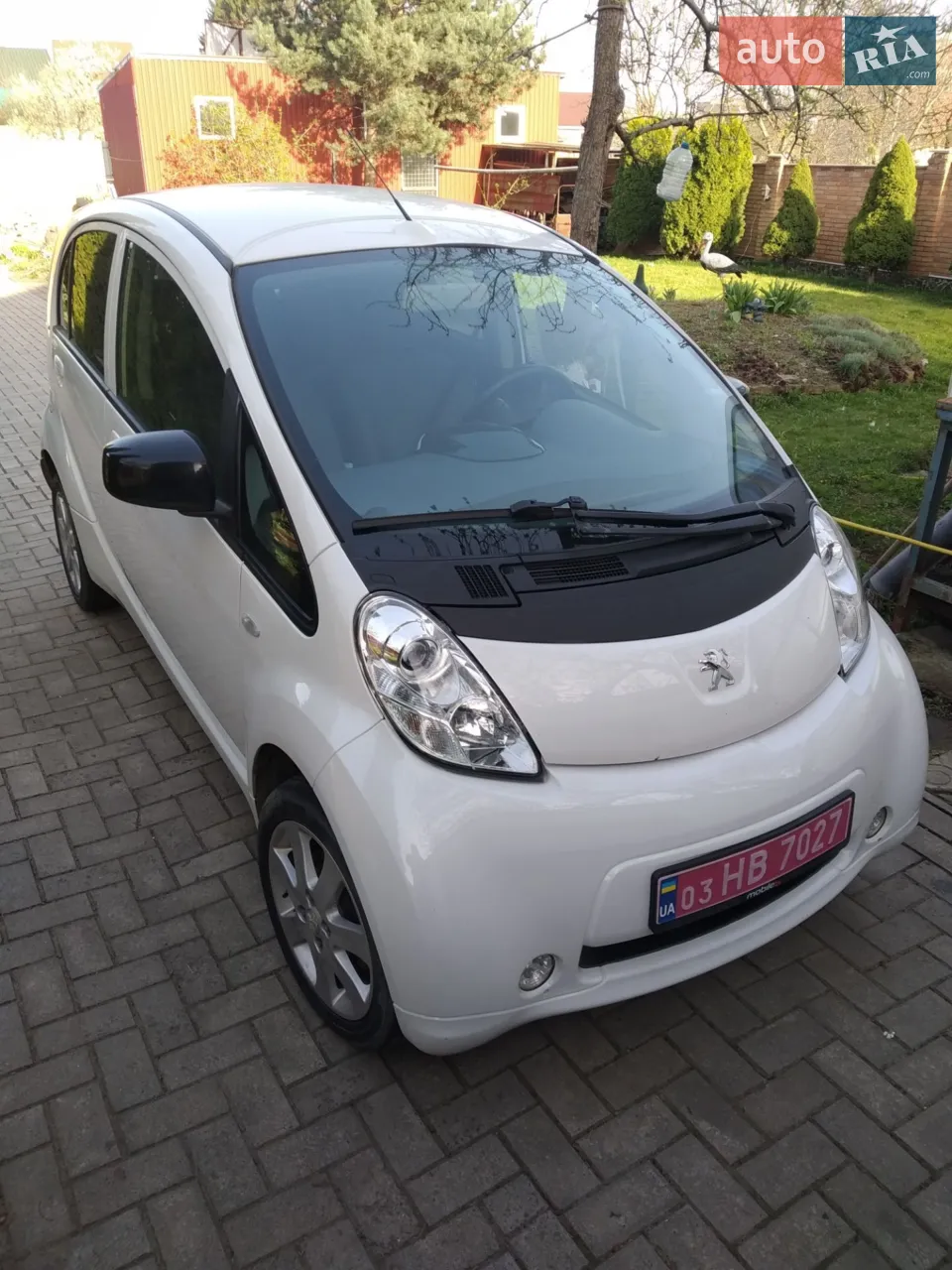 2015 Peugeot iOn - мініатюра 14