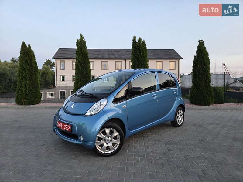 Peugeot iOn 2011