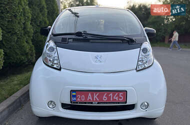 Хэтчбек Peugeot iOn 2016 в 