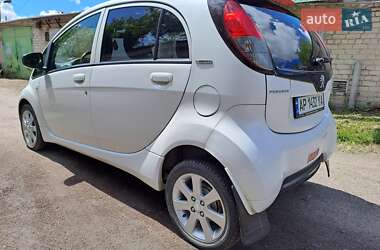 Хетчбек Peugeot iOn 2014 в Запоріжжі