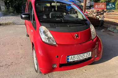 Хэтчбек Peugeot iOn 2011 в Могилев-Подольске