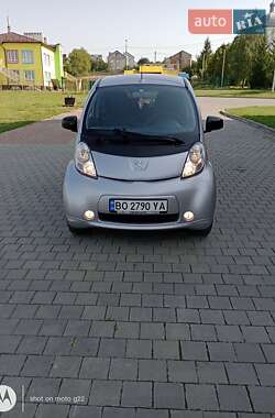 Хетчбек Peugeot iOn 2012 в Тернополі