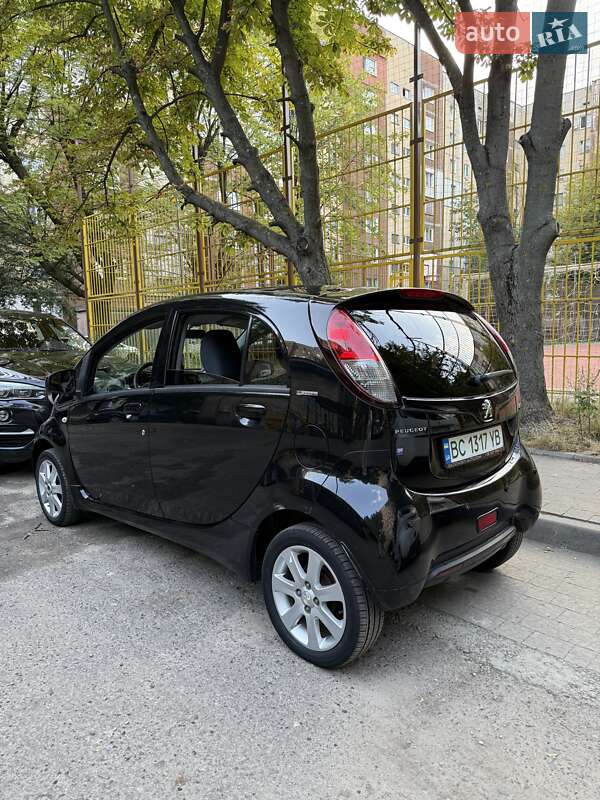Хетчбек Peugeot iOn 2012 в Львові фото 10 Хетчбек Peugeot iOn 2012 в Львові