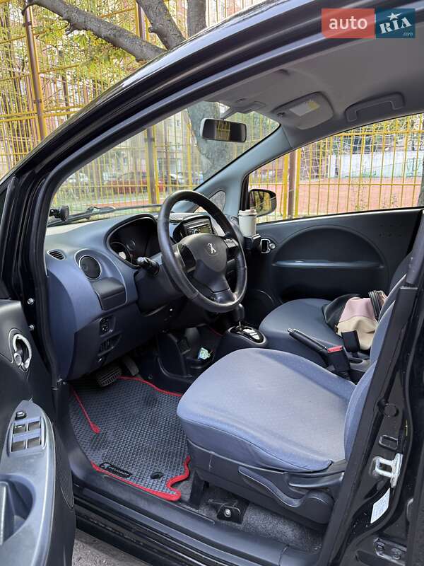 Хетчбек Peugeot iOn 2012 в Львові фото 4 Хетчбек Peugeot iOn 2012 в Львові