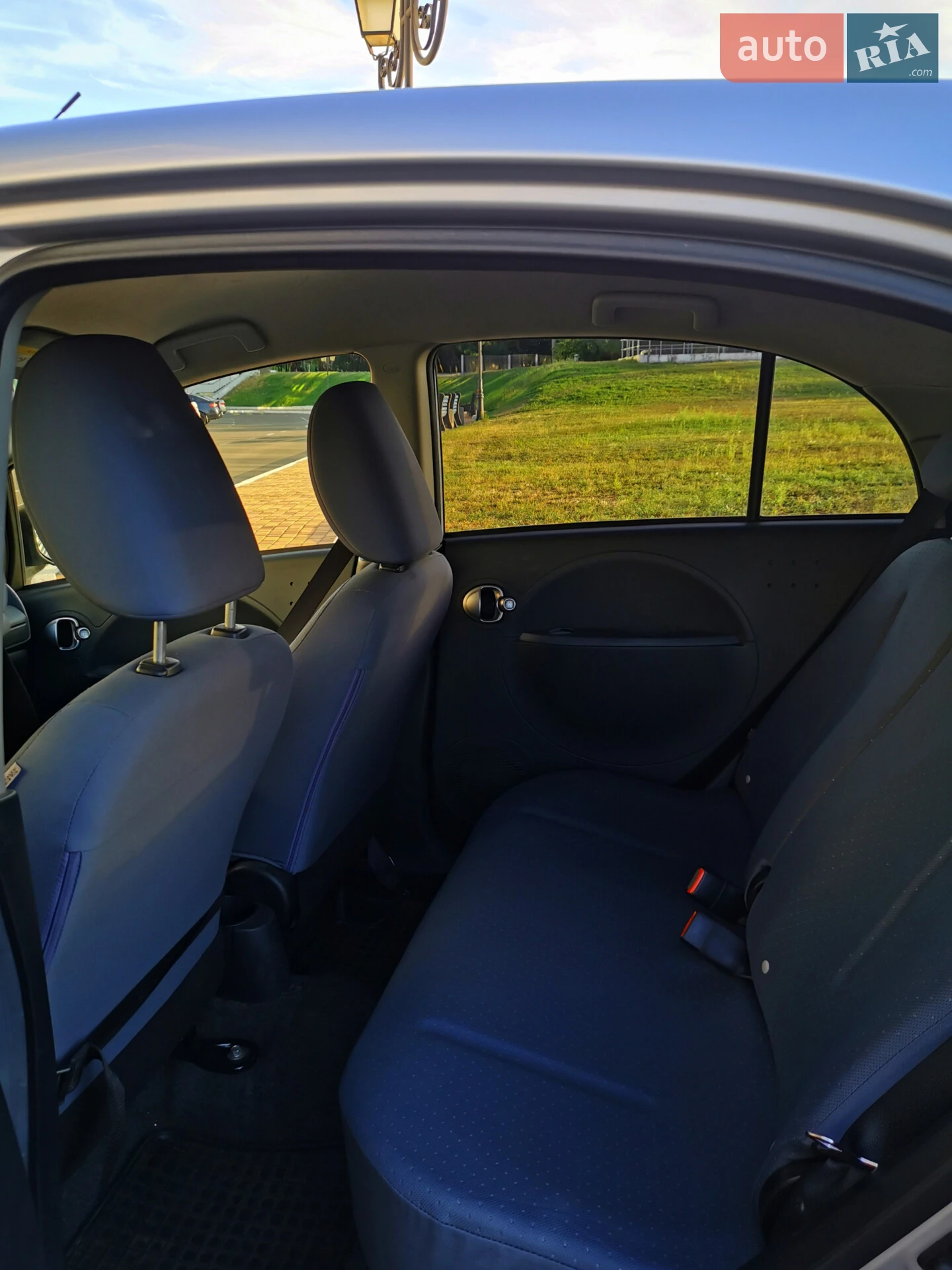 2015 Peugeot iOn - мініатюра 12