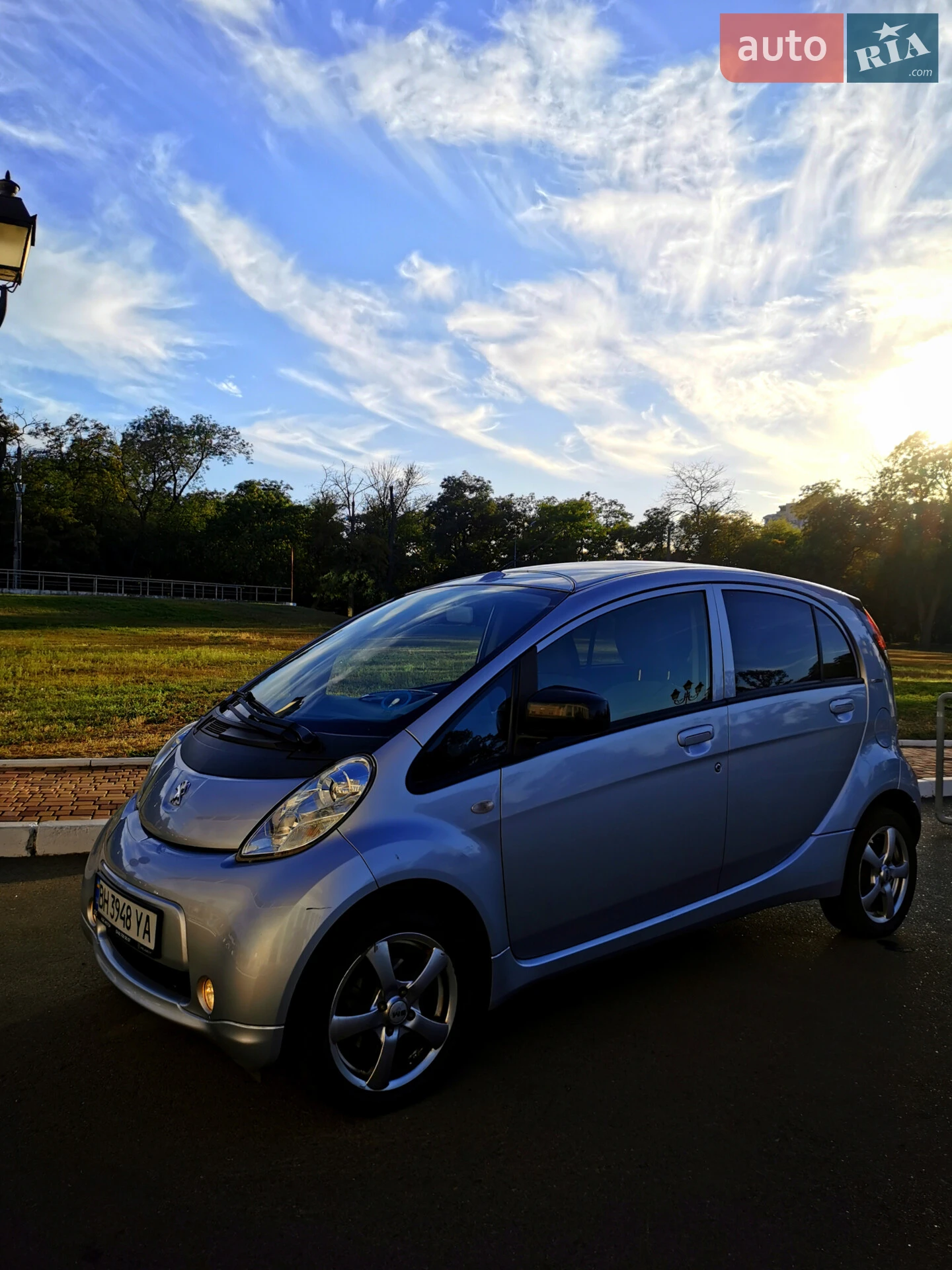 2015 Peugeot iOn - мініатюра 3