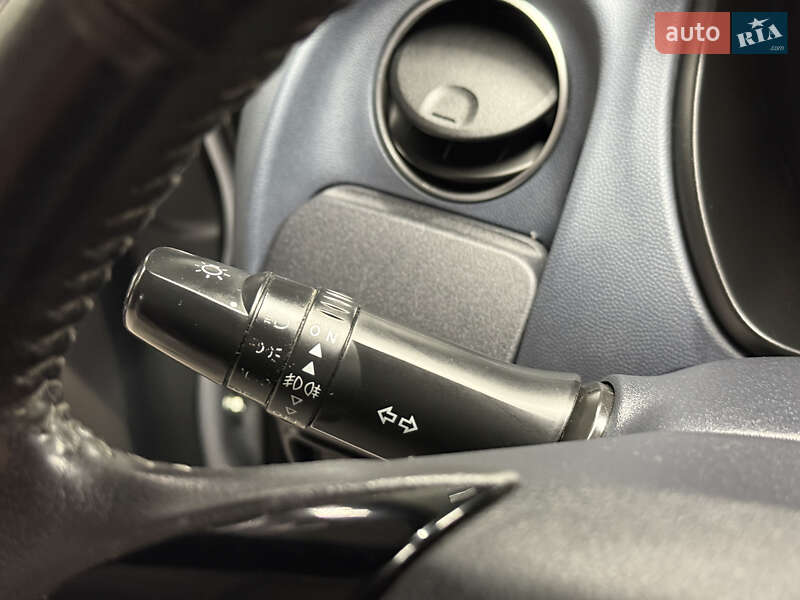 Хетчбек Peugeot iOn 2011 в Володимирі