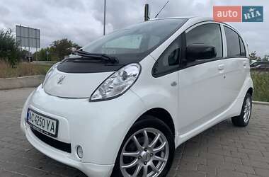 Хэтчбек Peugeot iOn 2014 в Луцке