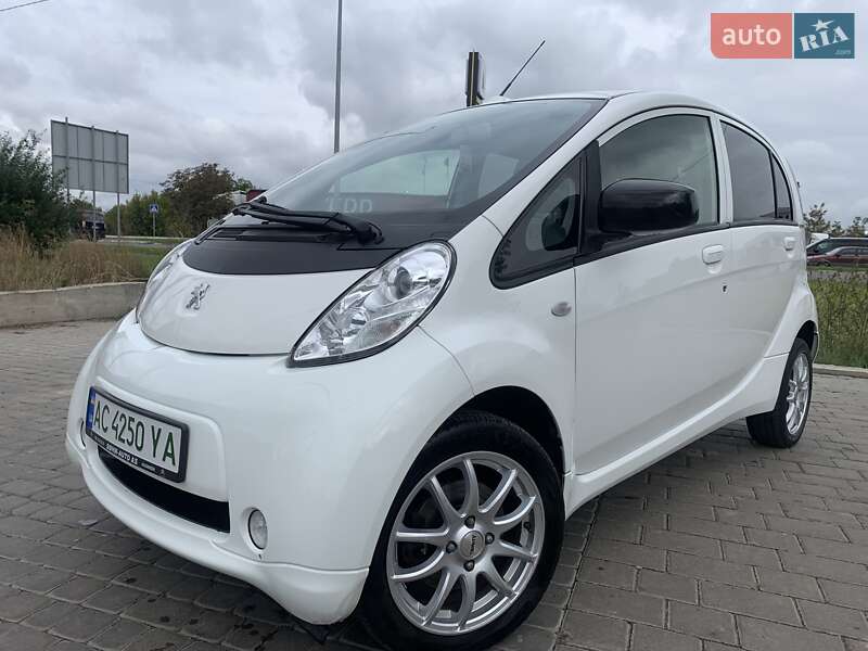 Peugeot iOn 2014