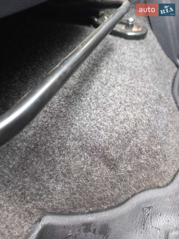 Хэтчбек Peugeot iOn 2011 в Луцке фото 42 Хэтчбек Peugeot iOn 2011 в Луцке