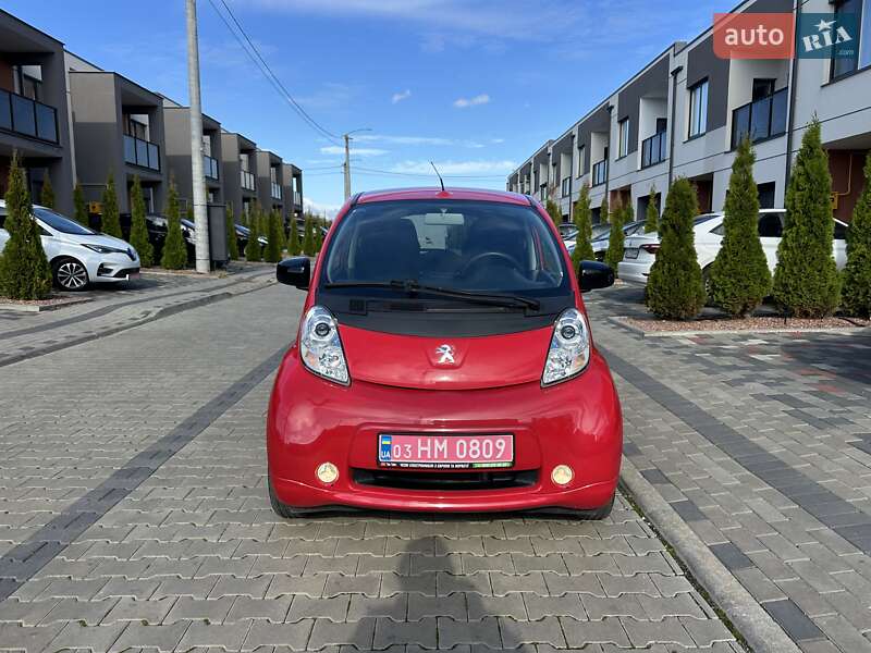 Хэтчбек Peugeot iOn 2011 в Луцке фото 3 Хэтчбек Peugeot iOn 2011 в Луцке