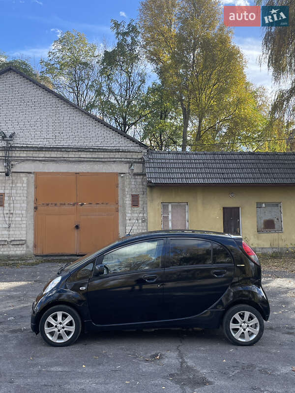 Хэтчбек Peugeot iOn 2011 в Львове фото 3 Хэтчбек Peugeot iOn 2011 в Львове