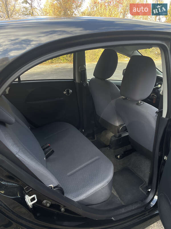 Хэтчбек Peugeot iOn 2011 в Львове фото 9 Хэтчбек Peugeot iOn 2011 в Львове