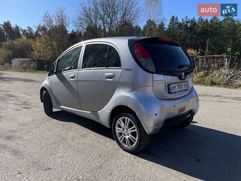 Хэтчбек Peugeot iOn 2011 в Коростышеве фото 7 Хэтчбек Peugeot iOn 2011 в Коростышеве
