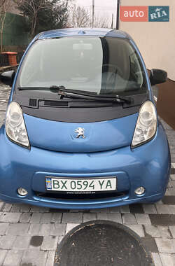 Хэтчбек Peugeot iOn 2010 в Хмельницком