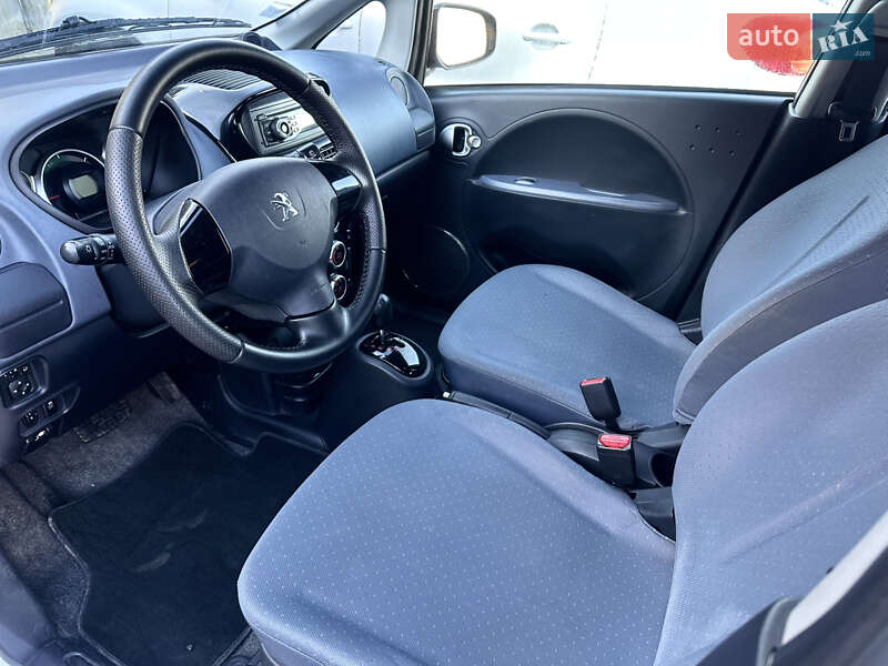 Хэтчбек Peugeot iOn 2017 в Львове фото 4 Хэтчбек Peugeot iOn 2017 в Львове