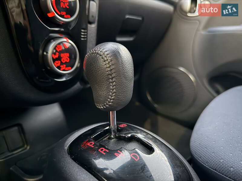 Хэтчбек Peugeot iOn 2013 в Житомире фото 18 Хэтчбек Peugeot iOn 2013 в Житомире