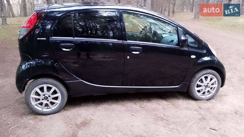 Хэтчбек Peugeot iOn 2014 в Орловщине фото 8 Хэтчбек Peugeot iOn 2014 в Орловщине