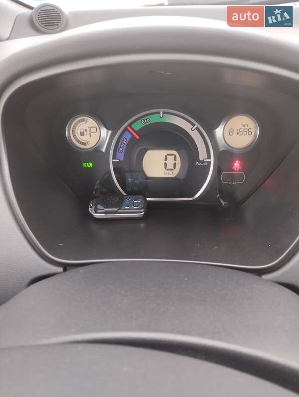 Хетчбек Peugeot iOn 2011 в Житомирі фото 2 Хетчбек Peugeot iOn 2011 в Житомирі