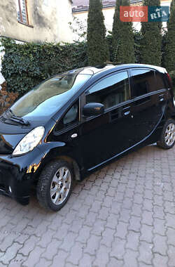 Хэтчбек Peugeot iOn 2014 в Стрые