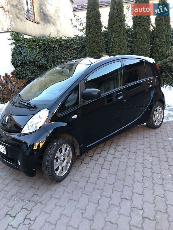 Peugeot iOn 2014