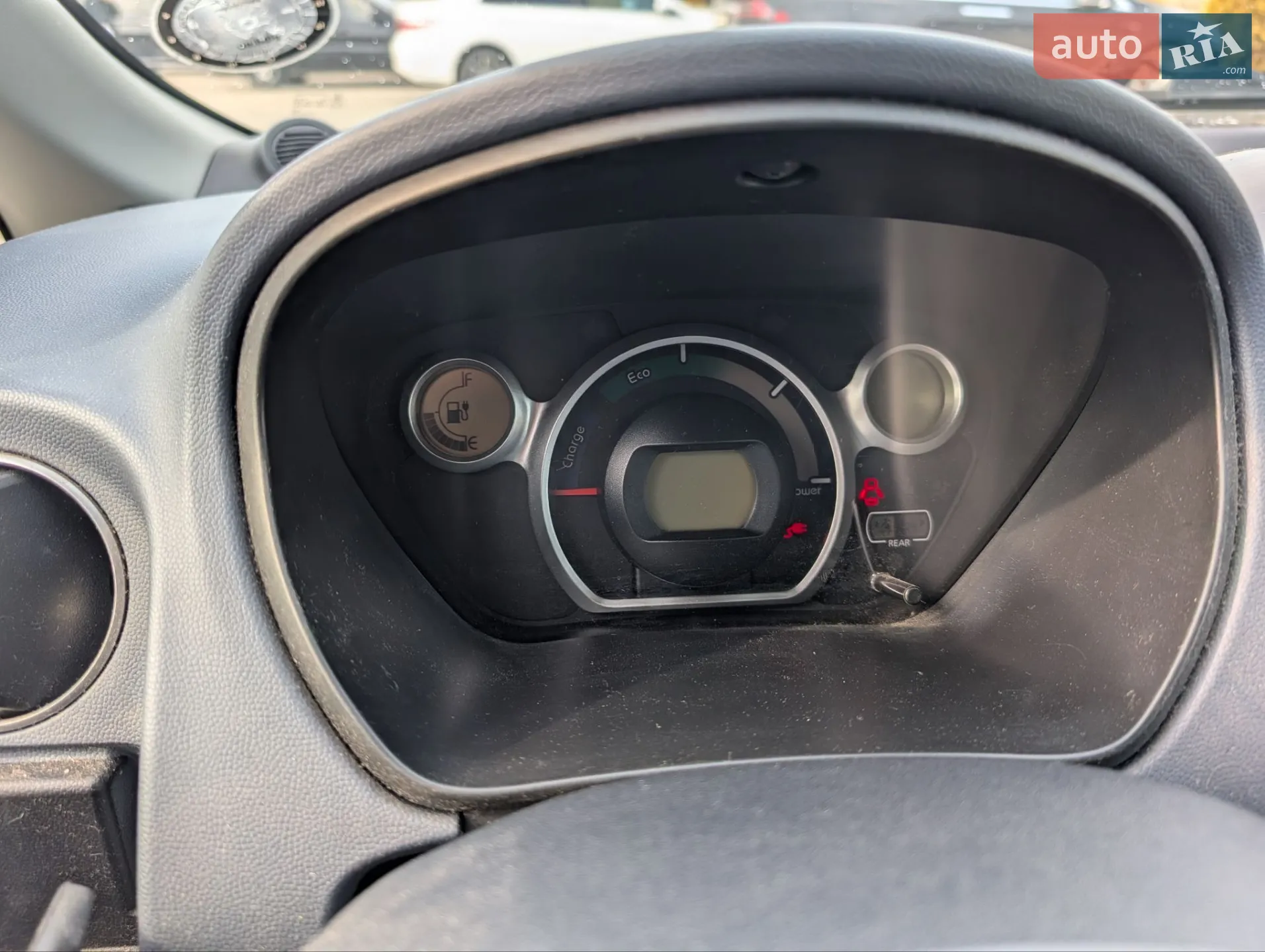2012 Peugeot iOn - мініатюра 12