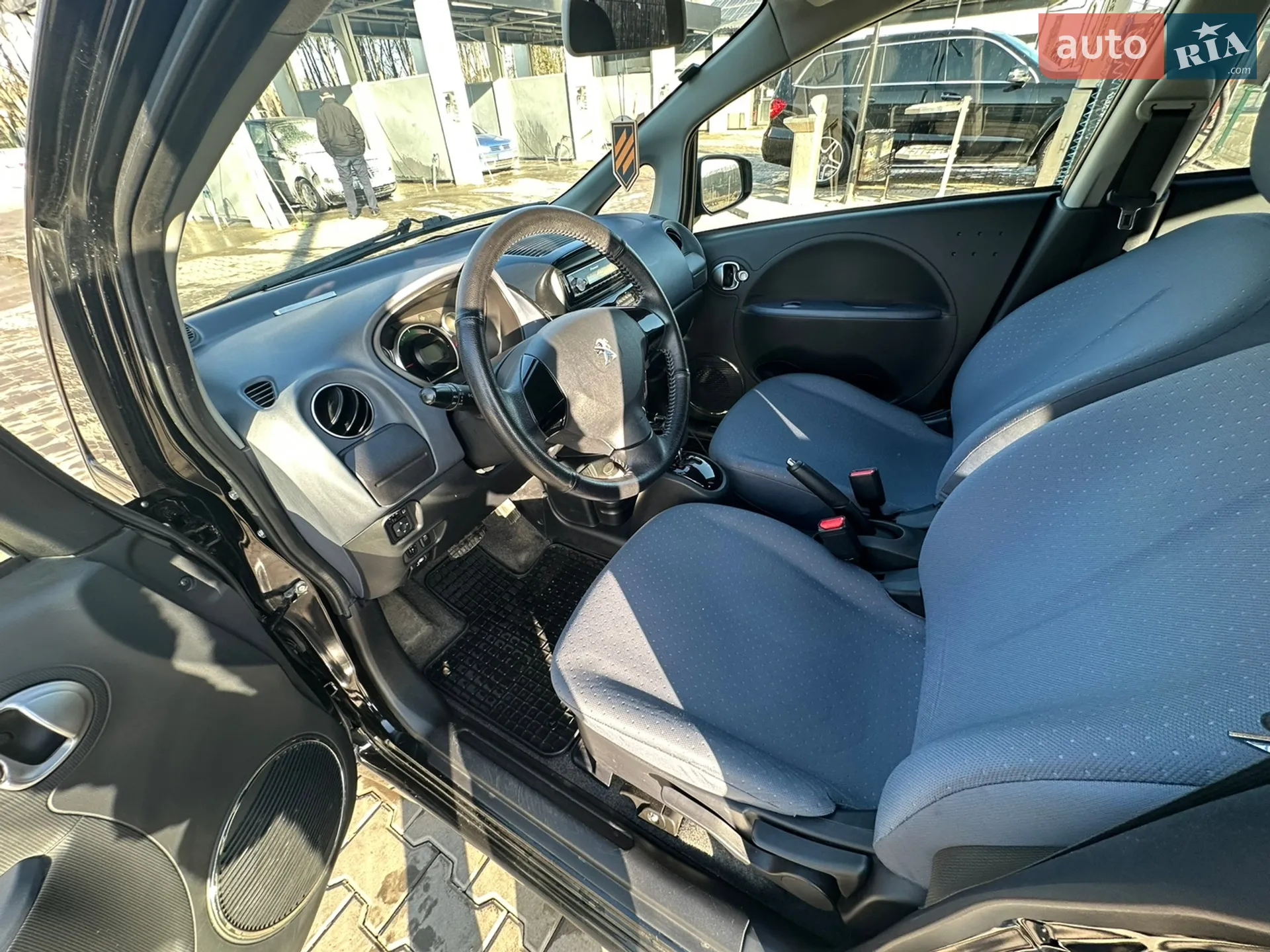2016 Peugeot iOn - мініатюра 5