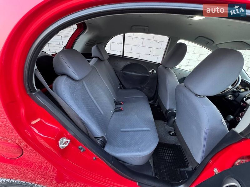 Хэтчбек Peugeot iOn 2011 в Стрые