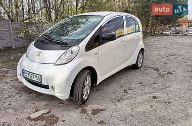 Хетчбек Peugeot iOn 2011 в Вінниці