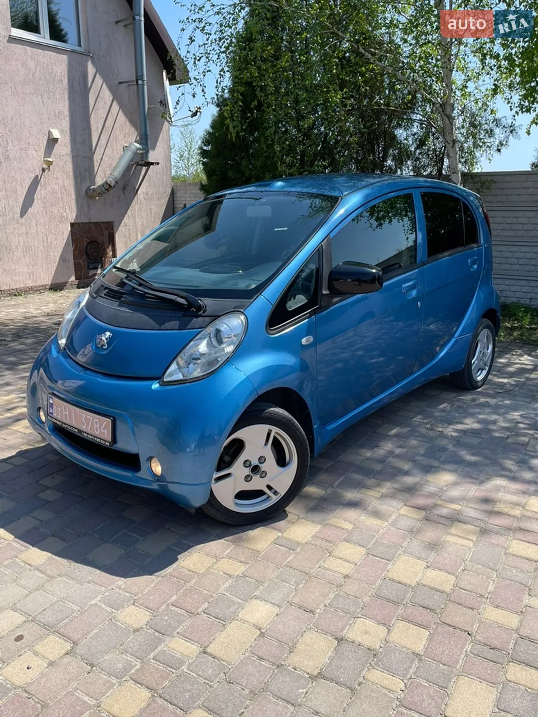 2012 Peugeot iOn - фото 1