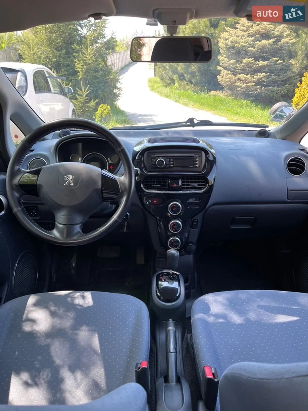 2012 Peugeot iOn - мініатюра 17