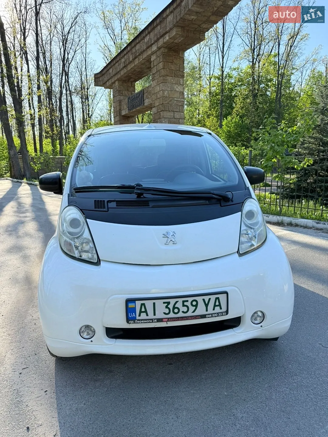 2012 Peugeot iOn - мініатюра 8