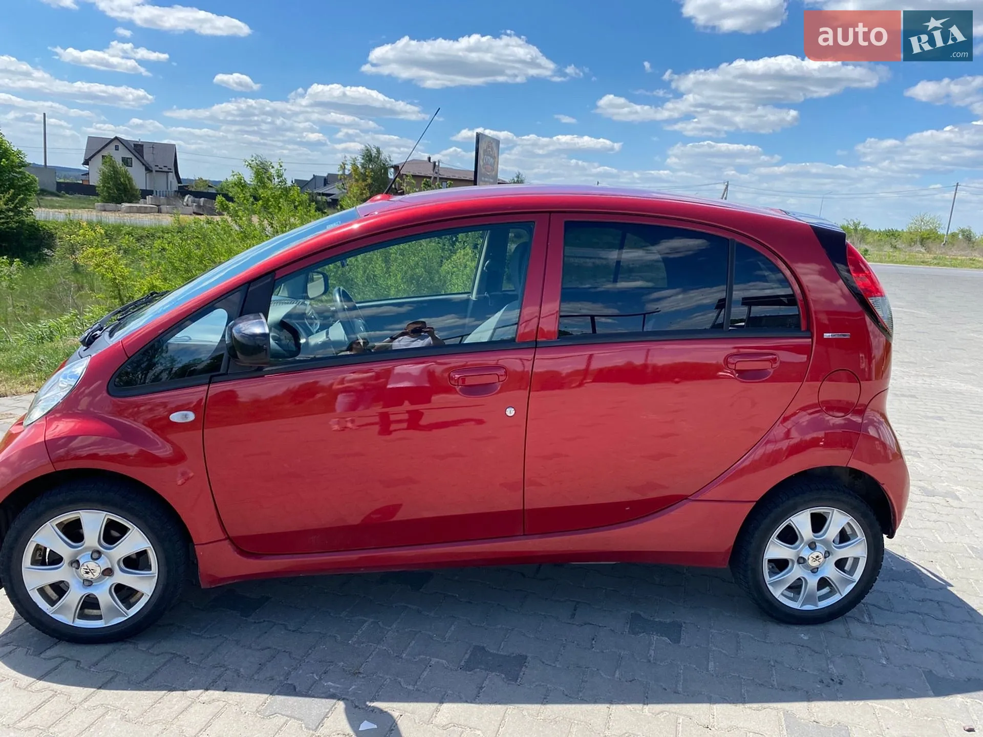 2015 Peugeot iOn - мініатюра 2