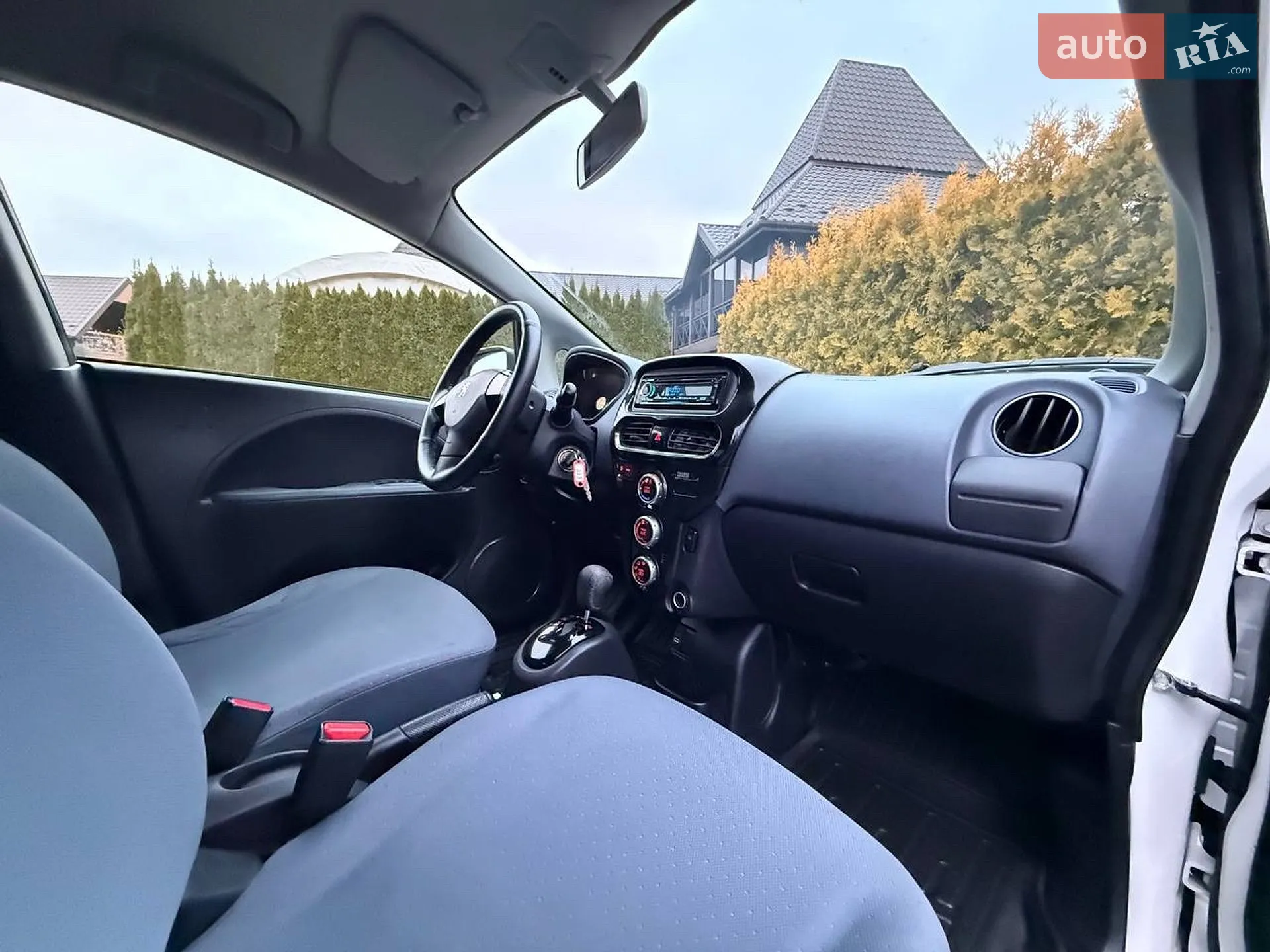 2019 Peugeot iOn - мініатюра 22